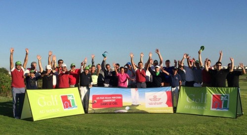 Tous les lauréats et organisateurs joyeusement réunis au Casa Green Golf Club