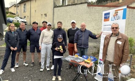 Des golfeurs au grand cœur à Vézac