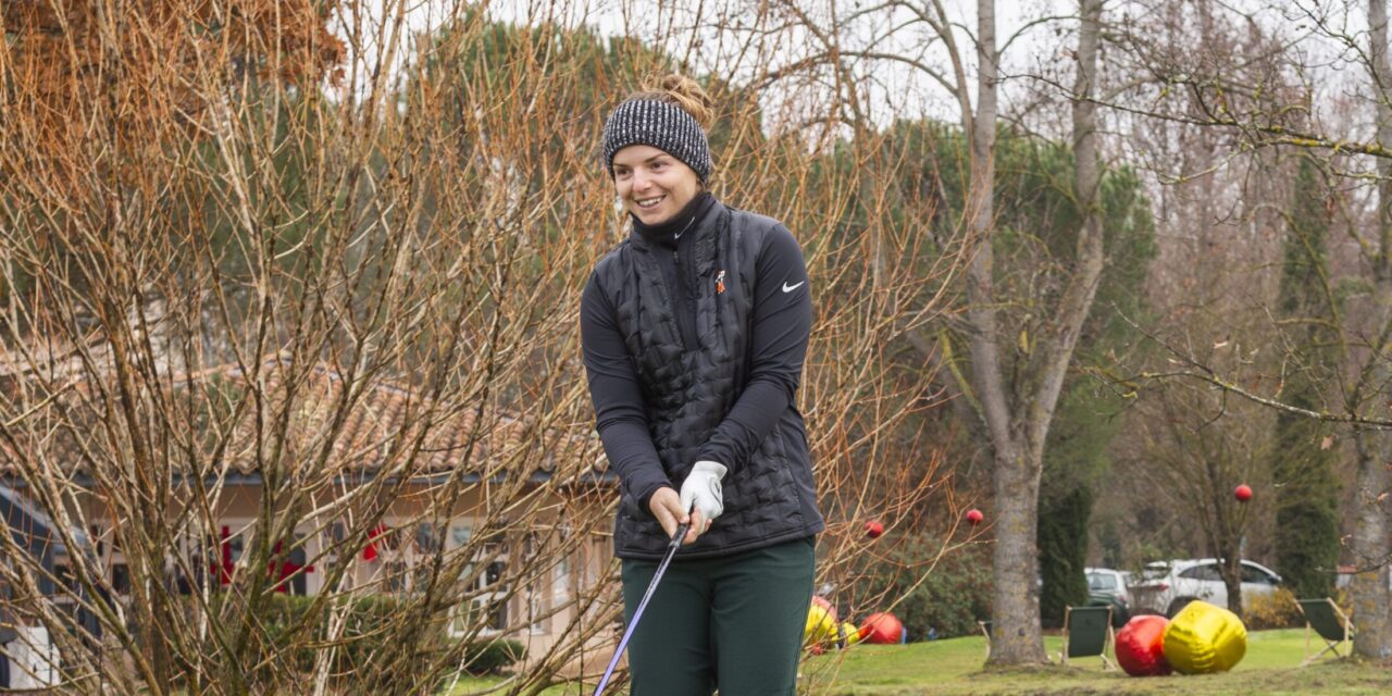 Une Coupe de Noël ‘’Anniversaire’’ avec Emma Broze à Savigneux