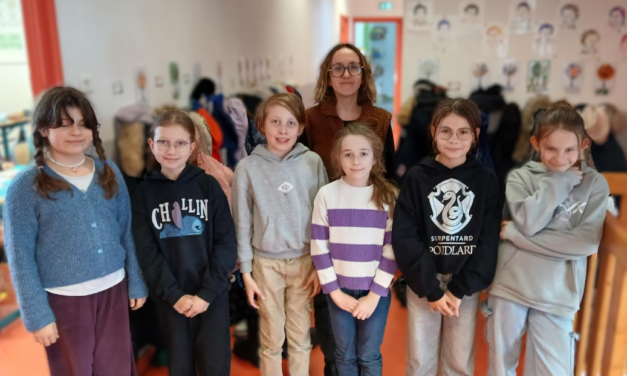 Quand le golf invite les scolaires au Chambon