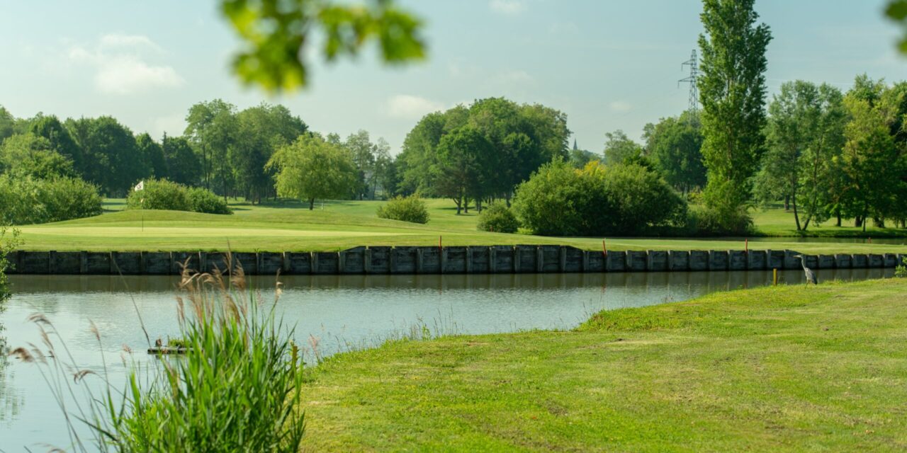 Open International de Pitch & Putt à Mionnay